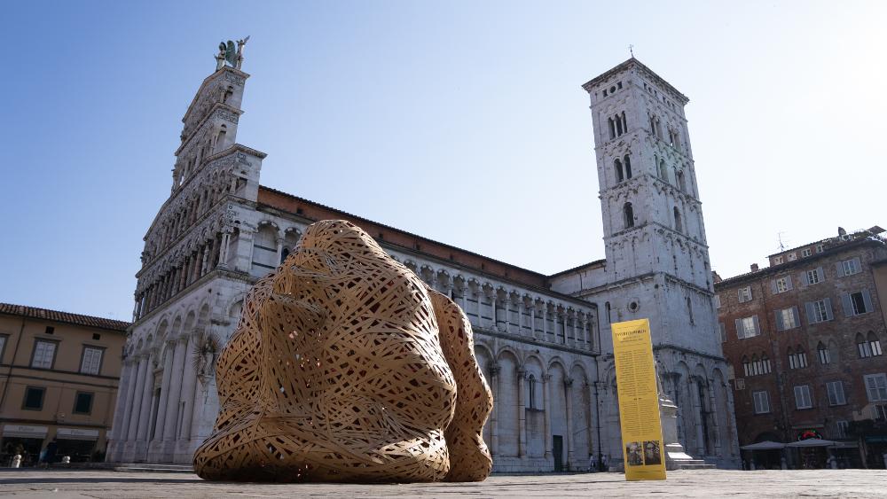 Opere outdoor per il progetto Lucca Biennale Cartasia