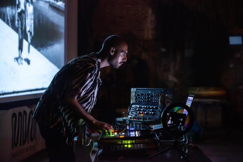 Dj di musica sperimentale