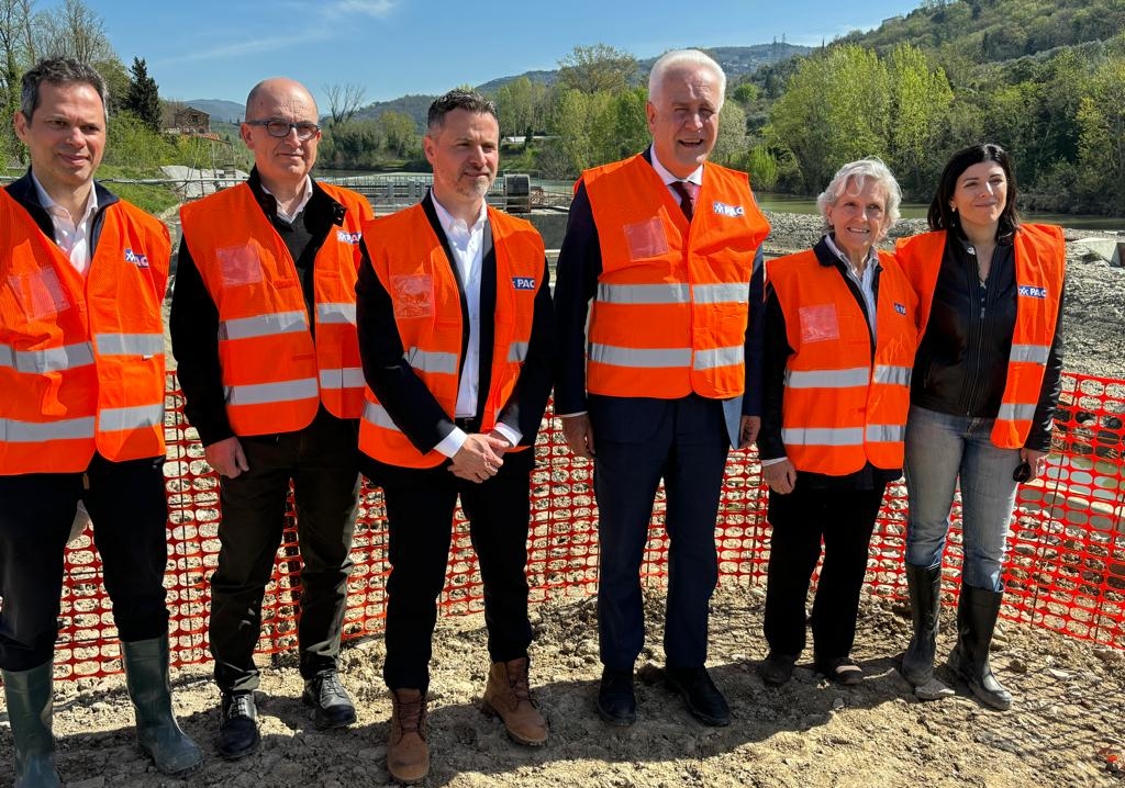 Energia pulita dall’Arno, al Girone altre 2 briglie. Sopralluogo di Giani e Monni