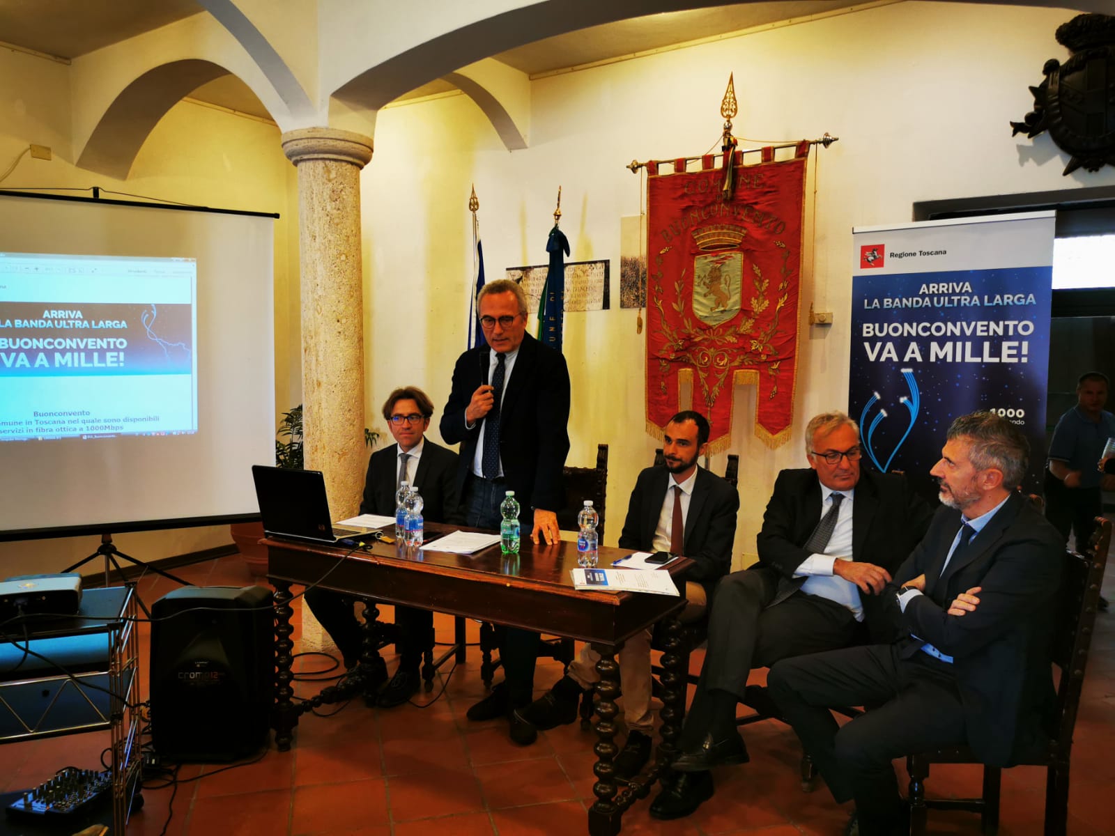 Internet veloce, al via i servizi con la fibra. Buonconvento fa da apripista e 'va a mille'