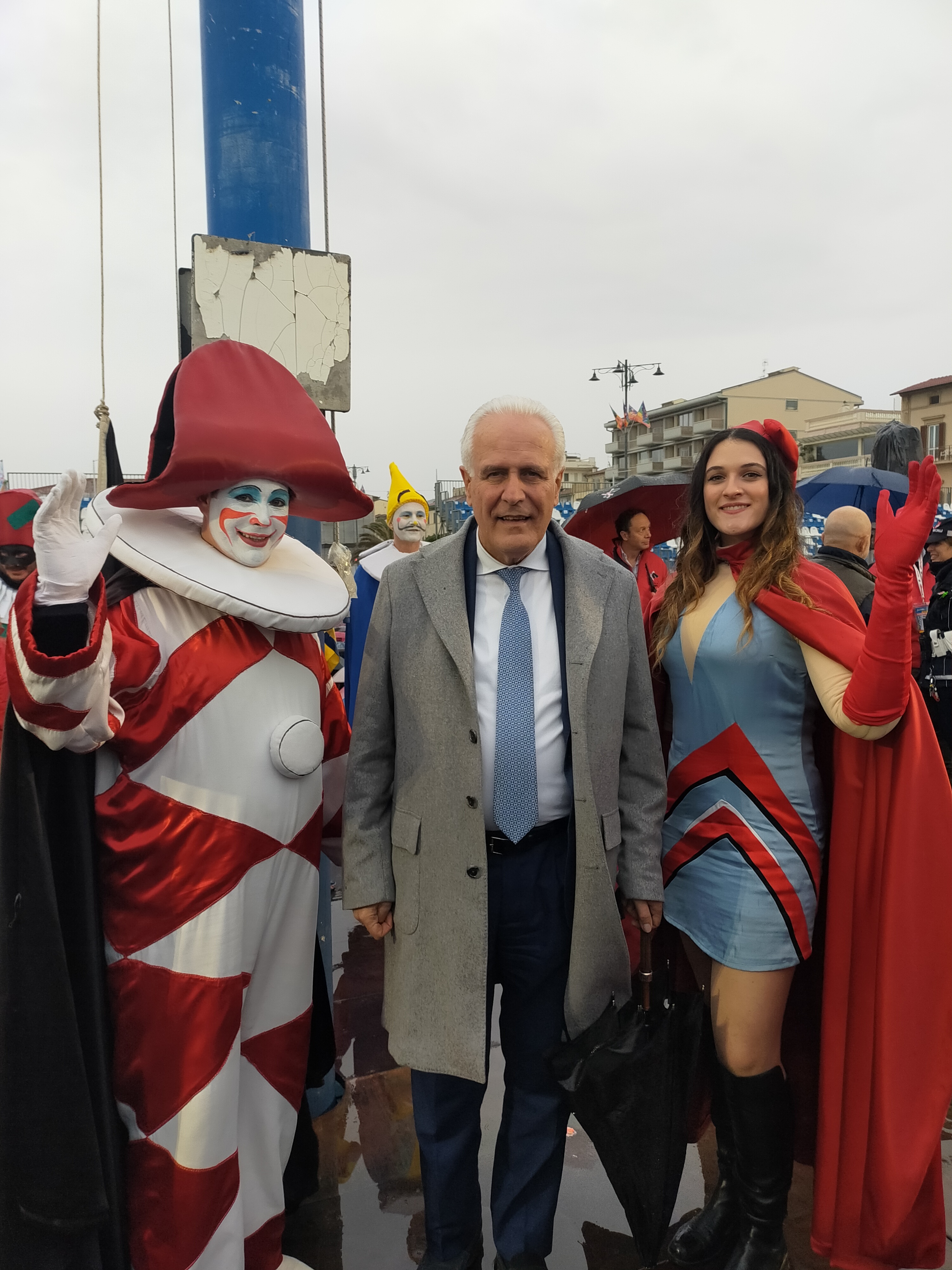 Carnevale di Viareggio, il presidente Giani al via ufficiale