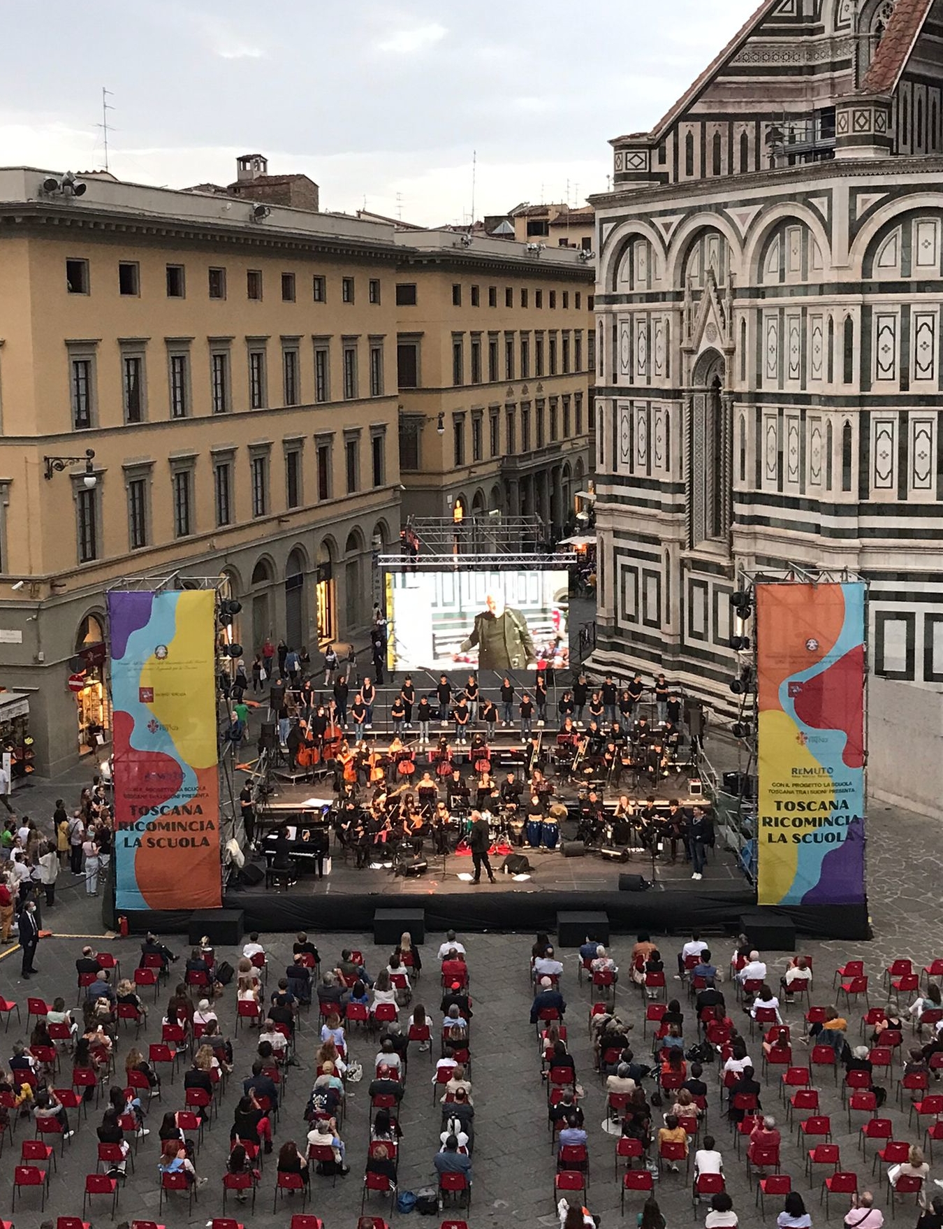 Concerto inaugurale dell'anno scolastico il 27 settembre in piazza Duomo a Firenze