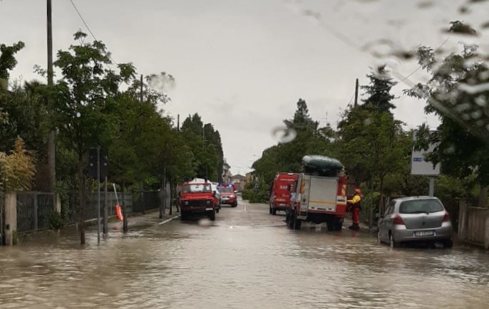 Alluvione in Romagna, i gestori dei rifiuti toscani inviano operator...