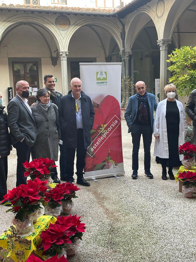 Stelle di Natale Coldiretti, la vicepresidente Saccardi a Santa Maria Nuova
