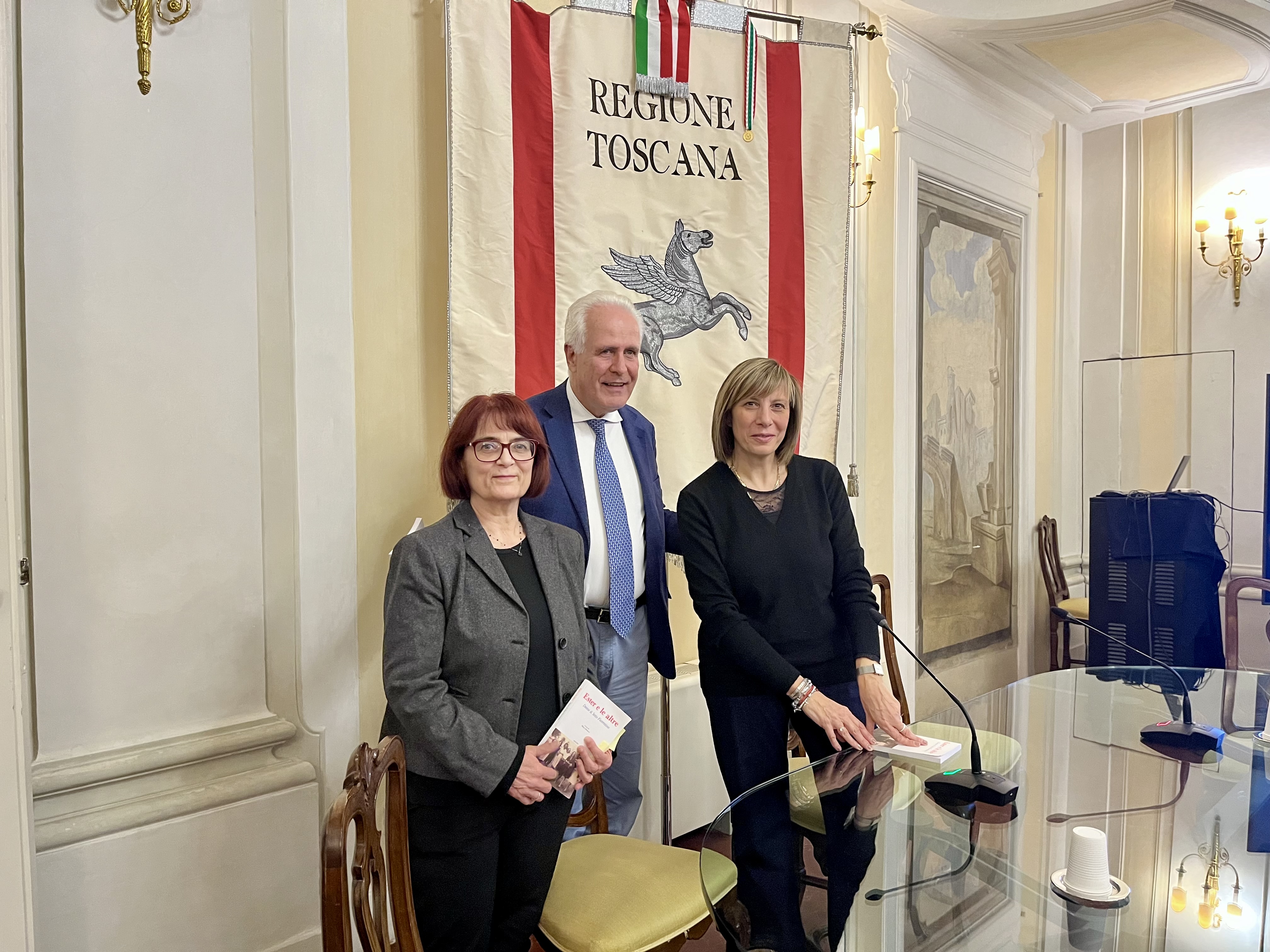 Toscana delle donne, sestesi del presente ricordano quelle del passato in “Ester e le altre”