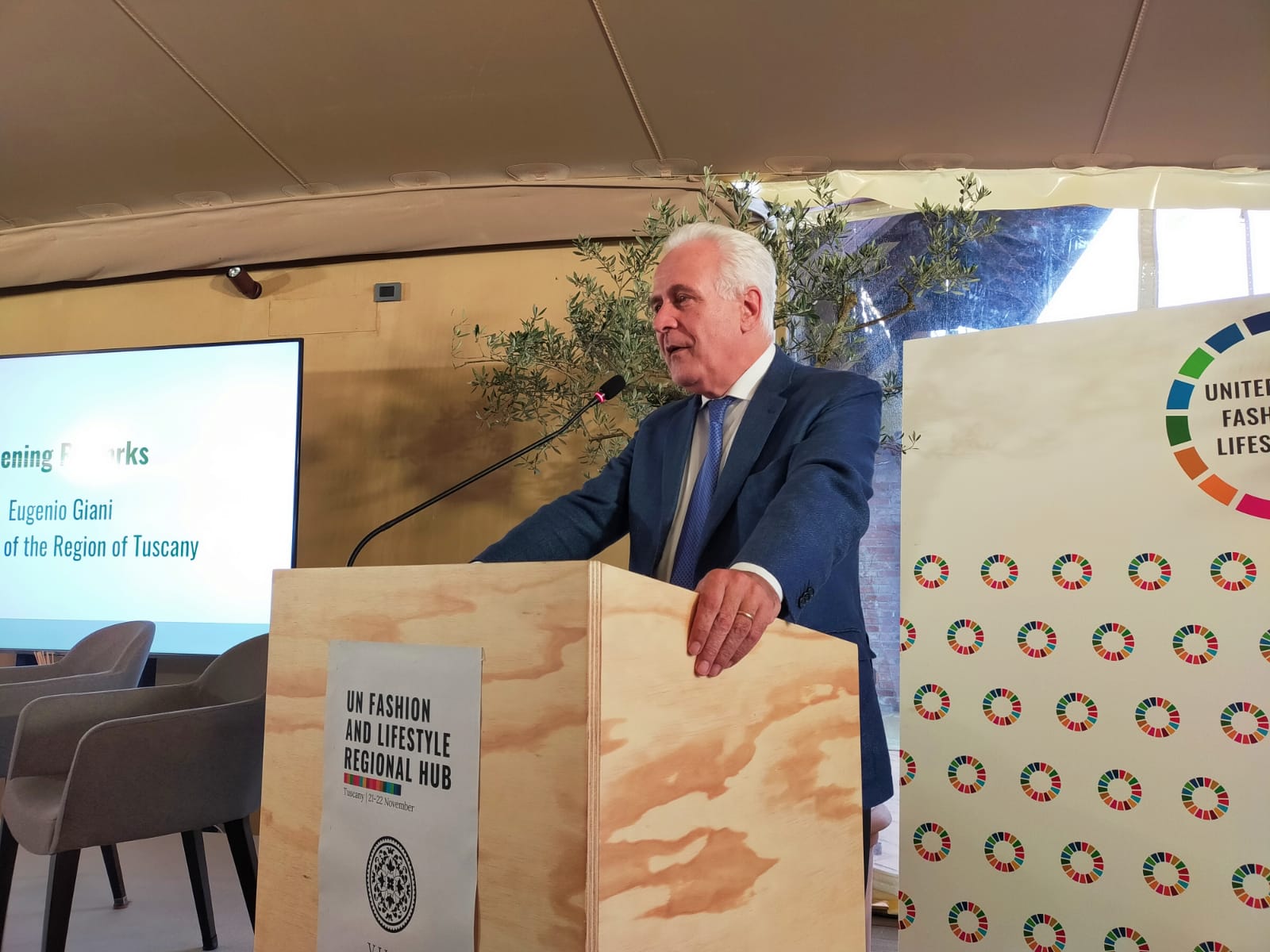 Sostenibilità, Giani: “Un accordo tra Regione e Onu per lavorare insieme su moda e turismo”