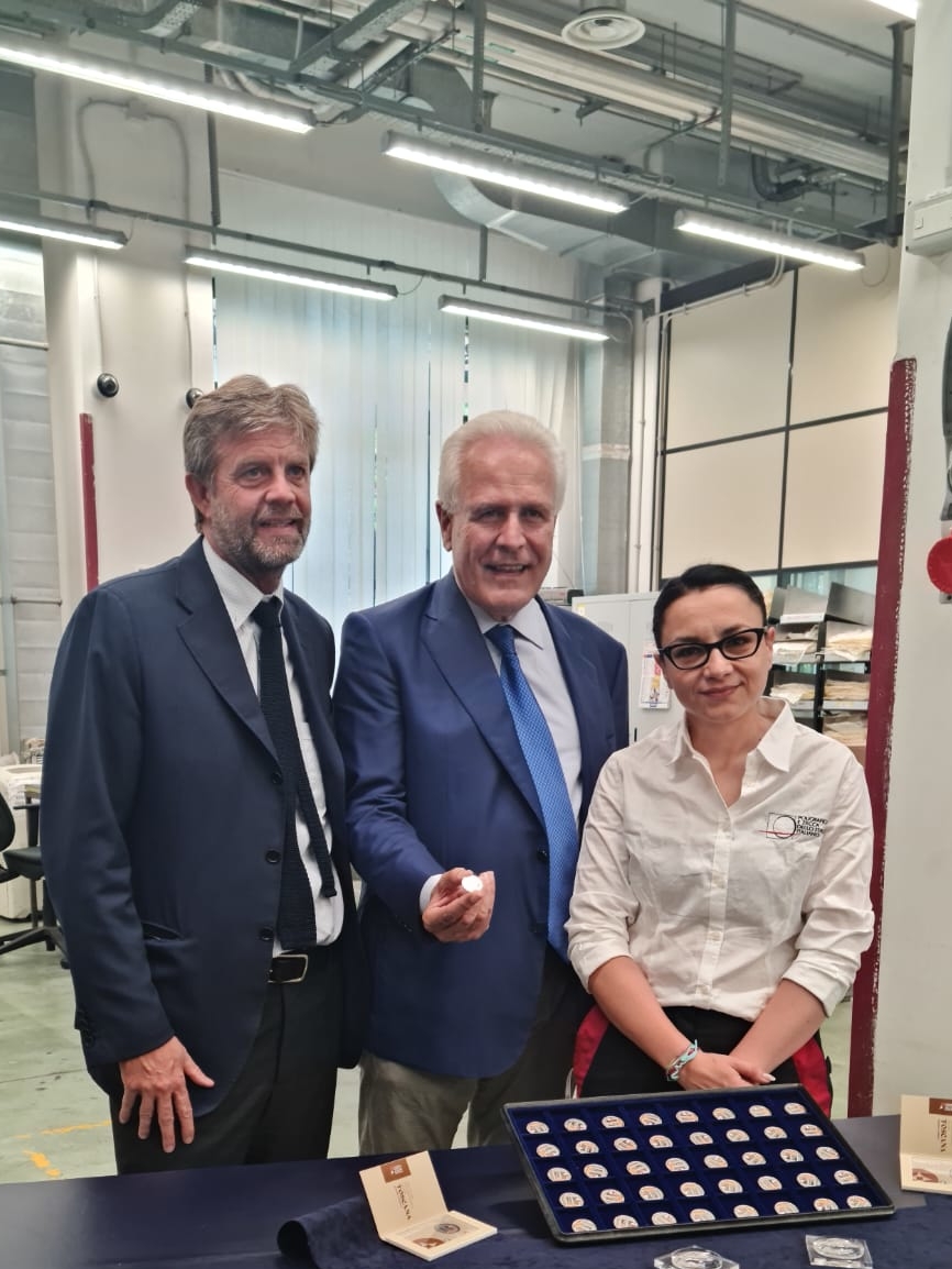 Cantucci e vinsanto nella collezione numismatica della Repubblica Italiana