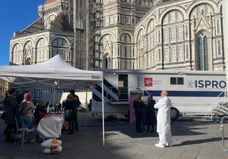 Ispro in Piazza Duomo: iniziata la due giorni di screening oncologico