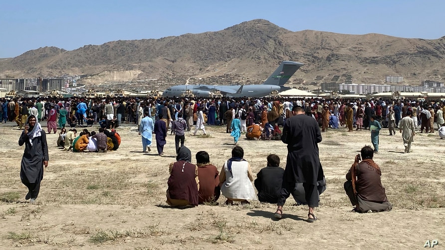 Accoglienza profughi Afghanistan, attesi in serata i primi cento arrivi
