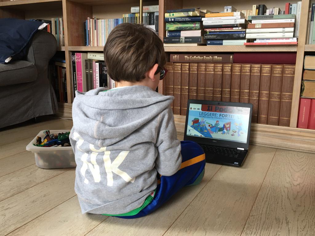 “Leggere: forte!”non si ferma. Audio e video per docenti, proseguono letture ad alta voce