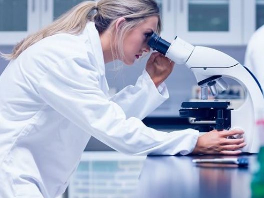 Emergenza Covid, anche i biologi tra i vaccinatori. A breve sarà siglata l’intesa
