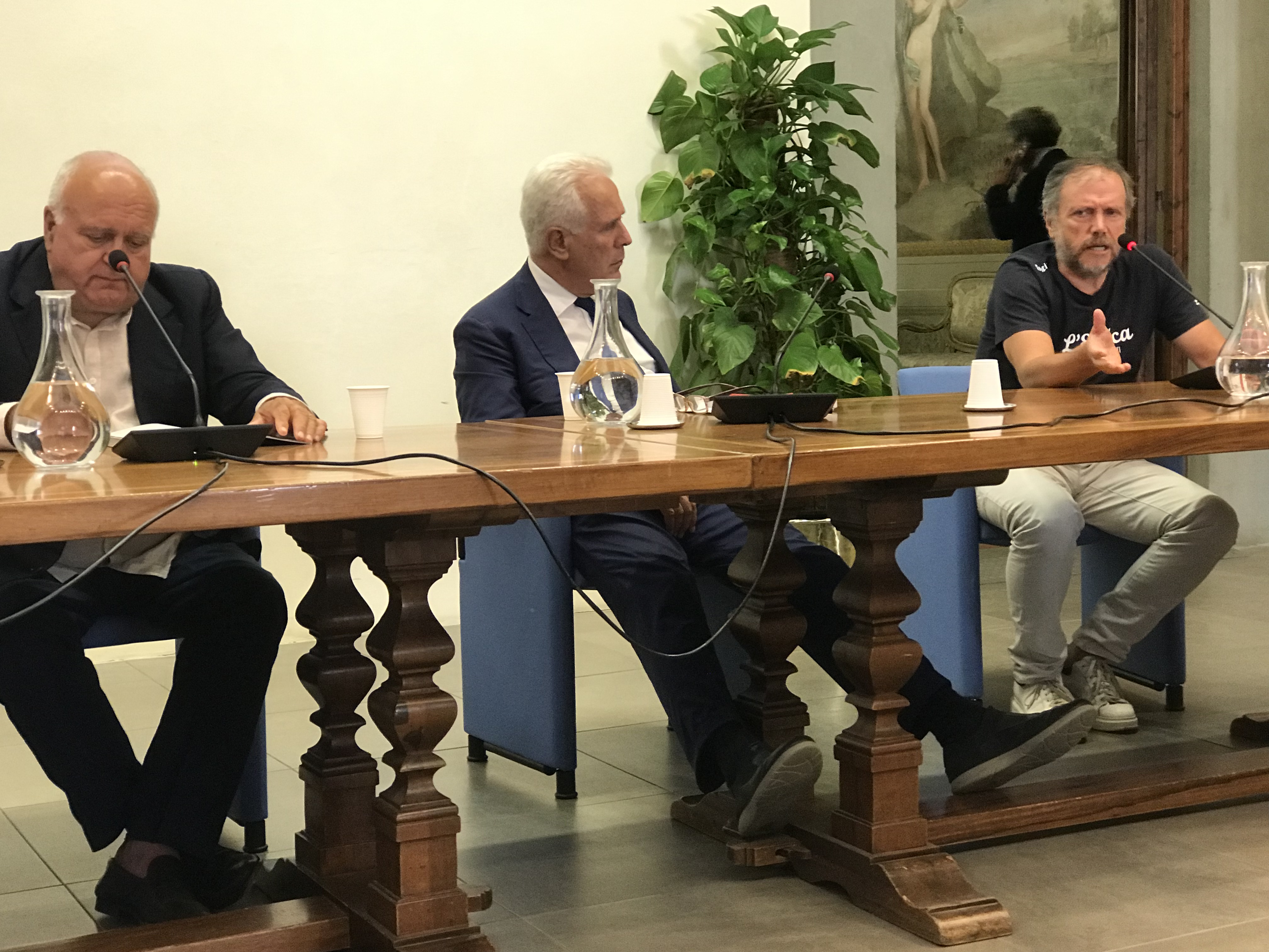 Ambiente, turismo e ciclismo d’altri tempi: presentata la guida “Toscana in bicicletta”