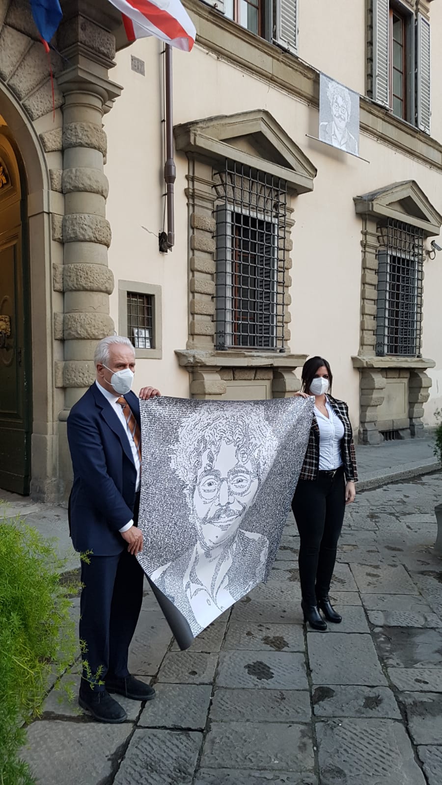 Zaki, il suo ritratto da oggi sulla facciata di Palazzo Strozzi Sacrati