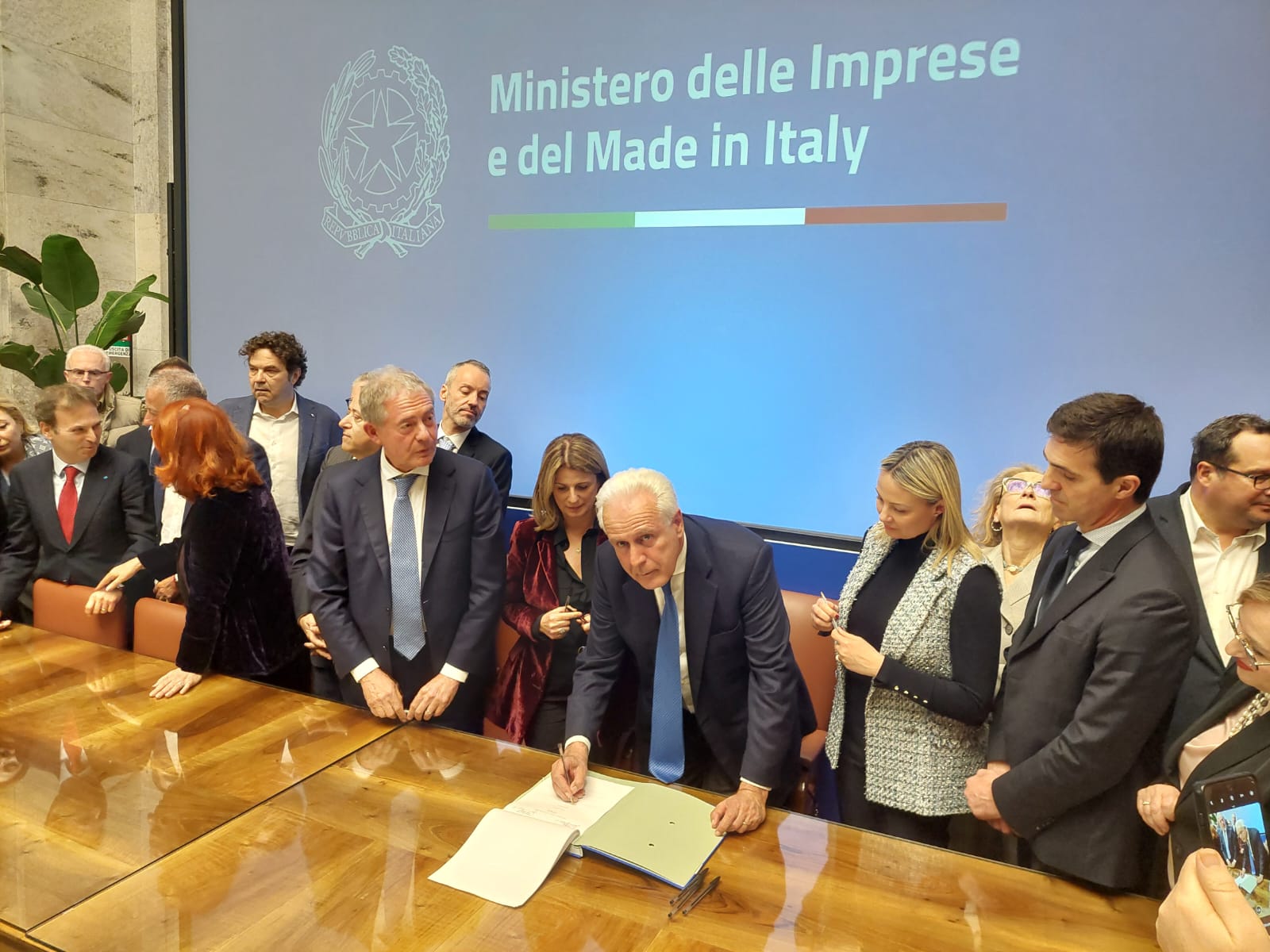 Vertenza Beko, accordo siglato. Giani: “Un punto di partenza, non di arrivo”