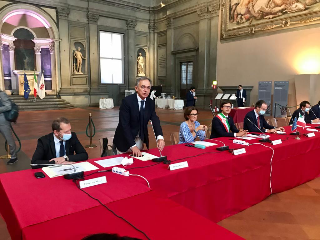Rossi agli ambasciatori: