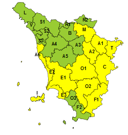 Codice giallo fino alle 12 di domani, sabato, per piogge e temporali
