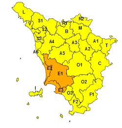 Meteo, codice arancione anche domenica 22 per pioggia, vento e mareggiate