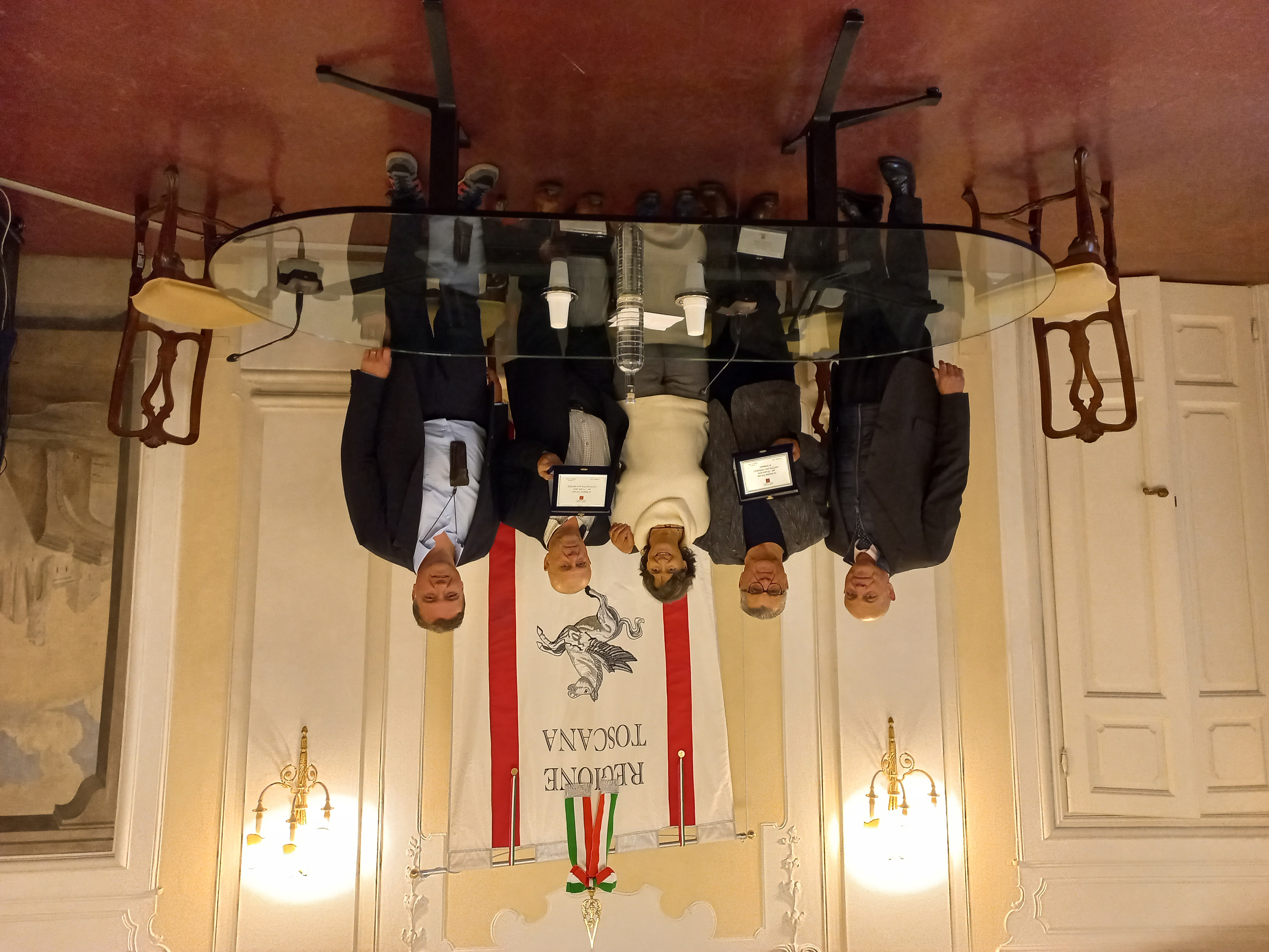 Festeggiate con due targhe le cooperative agricole di Pomonte e del Morellino di Scansano