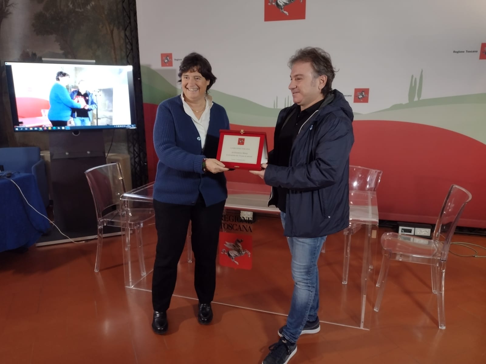 Enoteca Alessi di Firenze, targa per i 70 anni. Saccardi: