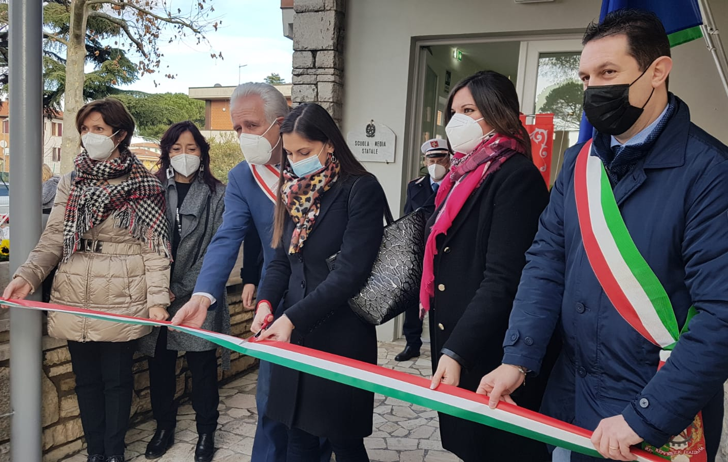 Scuola, Giani e Nardini inaugurano a Torrita (Si) la secondaria di primo grado