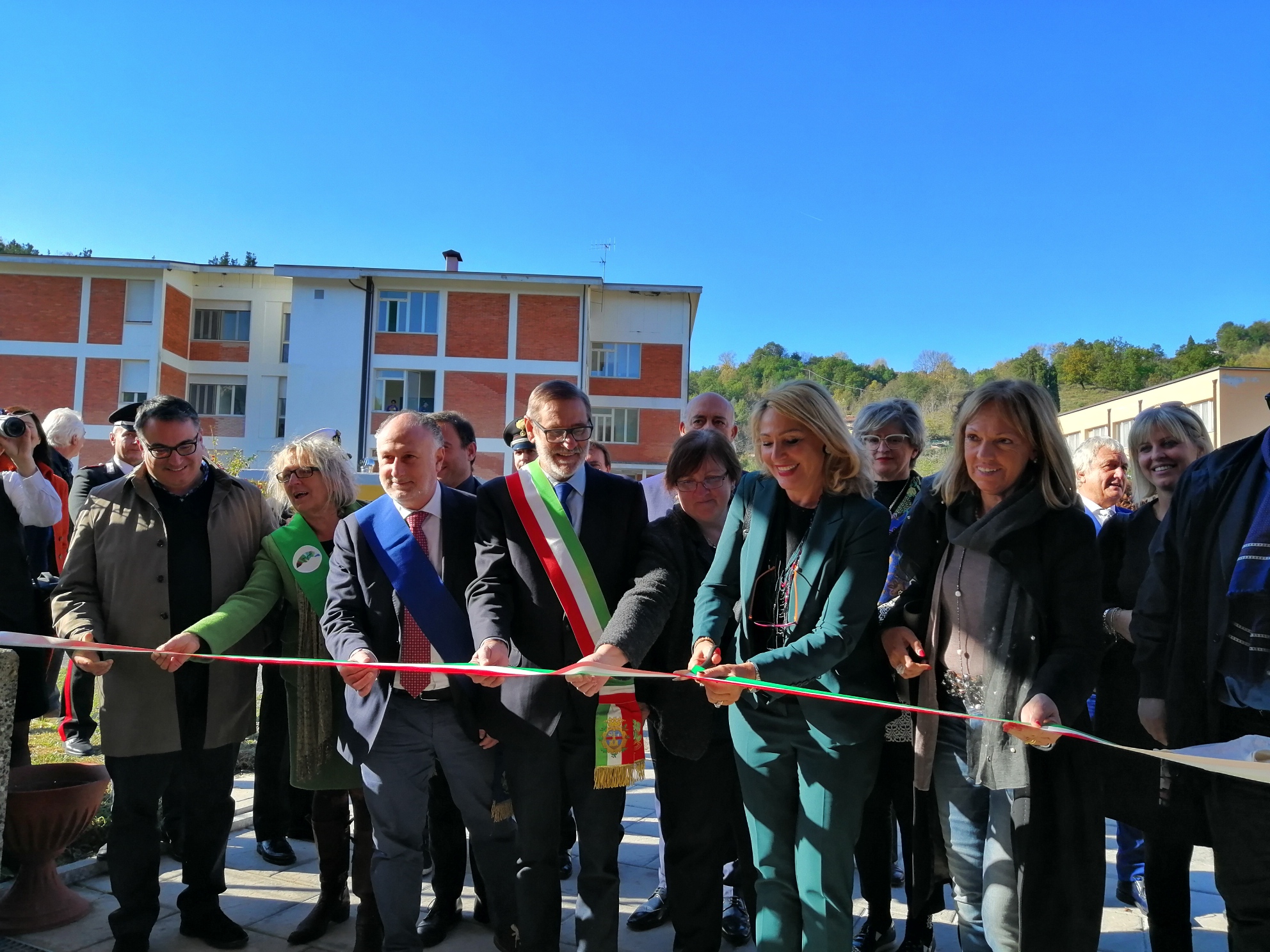 Cristina Grieco inaugura due scuole in Lunigiana: