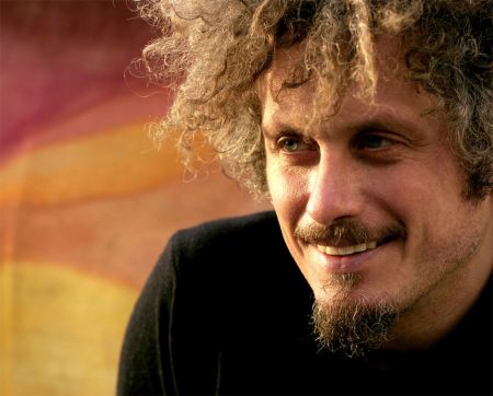 'Convivenze', domani a Campi Bisenzio l'evento con 80 giovani sul palco e la direzione di Niccolò Fabi