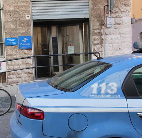Molotov a Equitalia: 'Nessuna giustificazione per atti di terrorismo'
