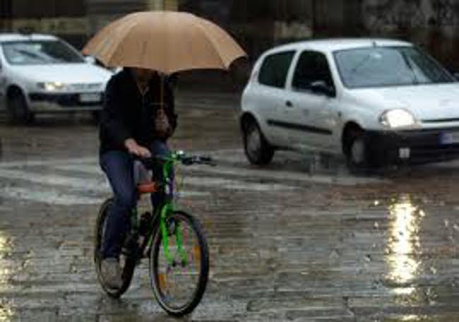 Da domani allerta meteo per vento forte e mareggiate