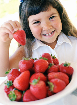 Frutta nelle scuole: 287 tonnellate di frutta a 43 mila bambini