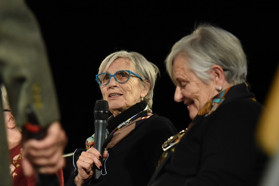 Premio al cartoon sulle sorelle Bucci, Barni: