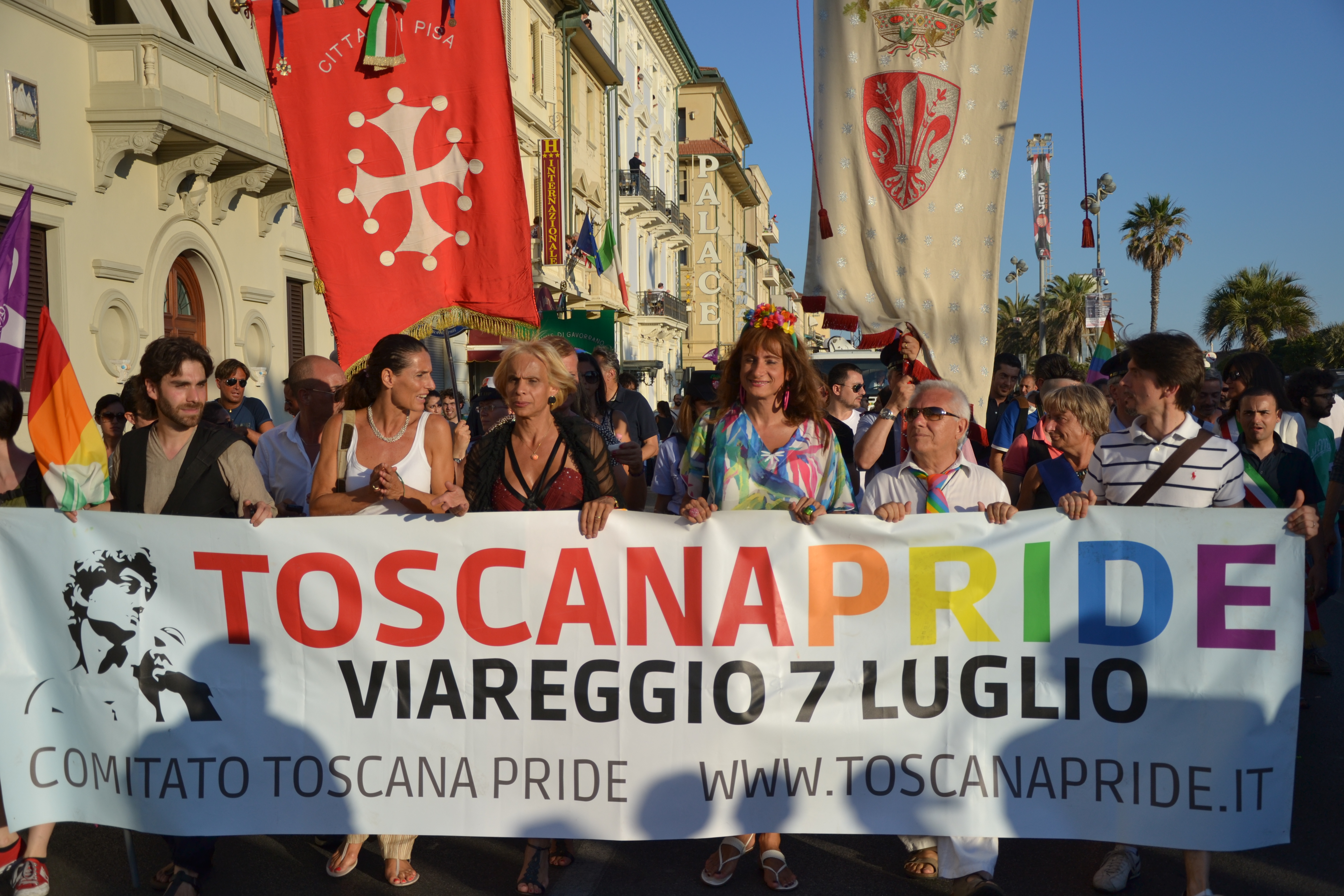 Un successo il primo Toscana Gay Pride a Viareggio
