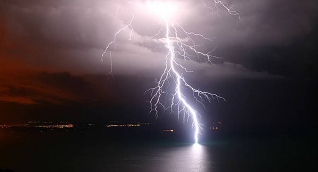 Allerta meteo sulla costa toscana. Previste forti piogge fino a domani