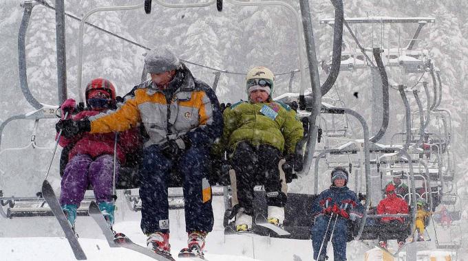 La Regione stanzia 100.000 euro per aiuti al sistema neve di Abetone