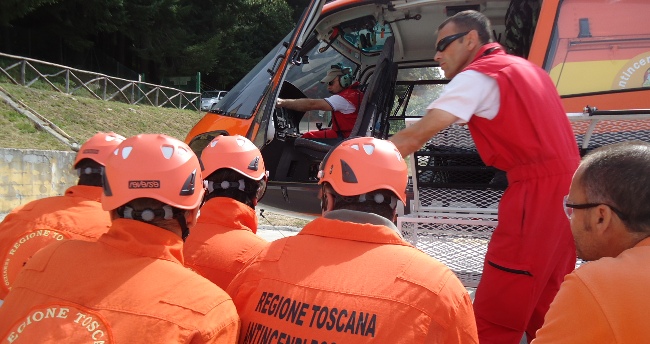 Il servizio Antincendi impegnato su molti fronti. Tre le situazioni più critiche