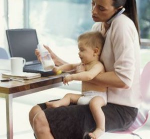 Prima infanzia: 2,4 milioni alle mamme in 'buoni servizio'