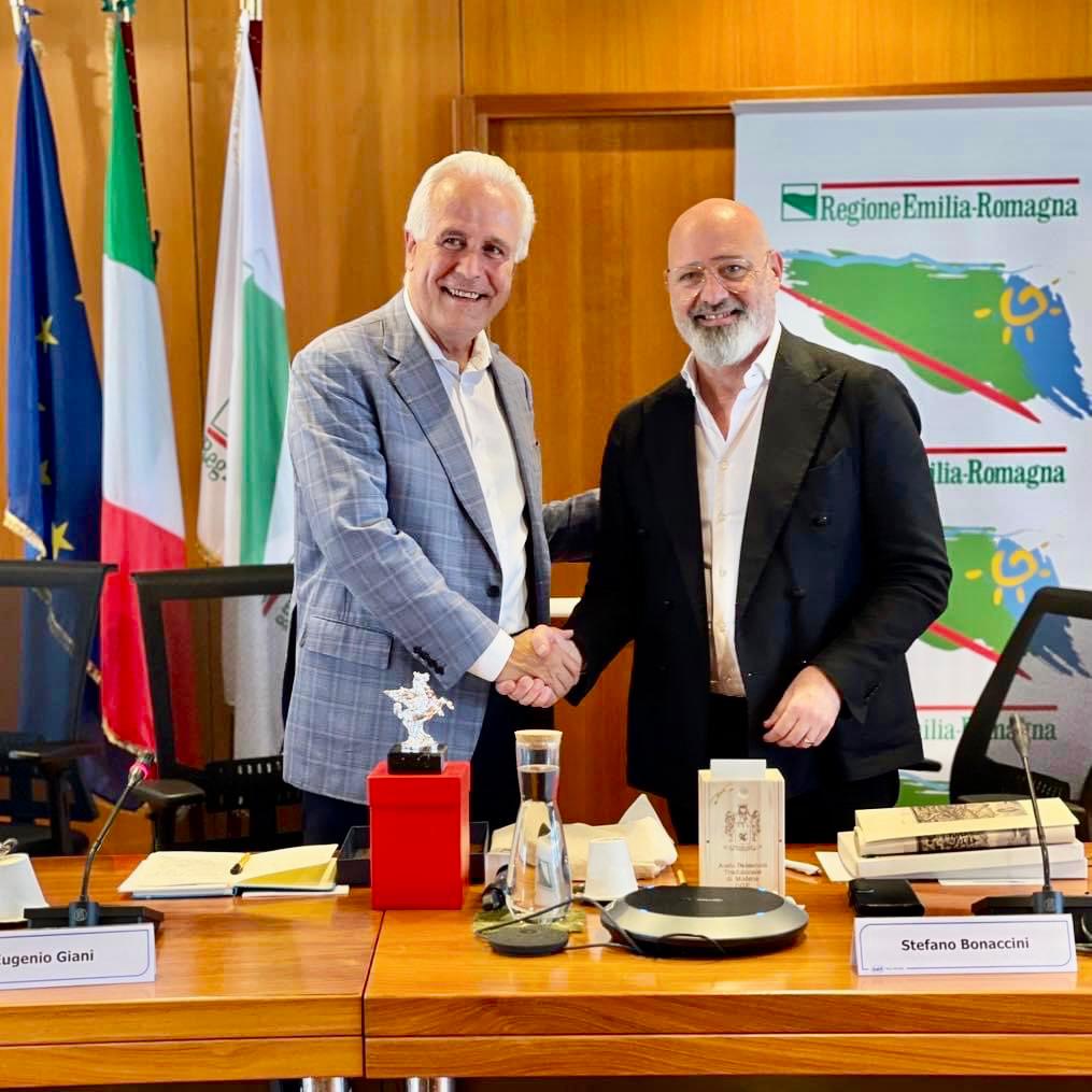 Toscana e Emilia-Romagna insieme per la sostenibilità e l’innovazione. Giani: “Rafforziamo visione comune e integrazione dei territori”. Bonaccini: “Abbiamo caratteristiche affini, lavoriamo insieme per le nostre comunità”.
