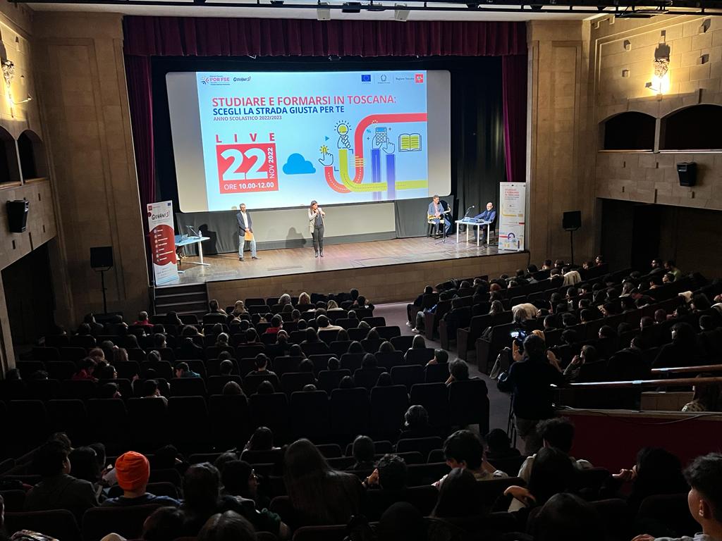 Orientamento, Nardini a ragazze e ragazzi riuniti a La Compagnia: 