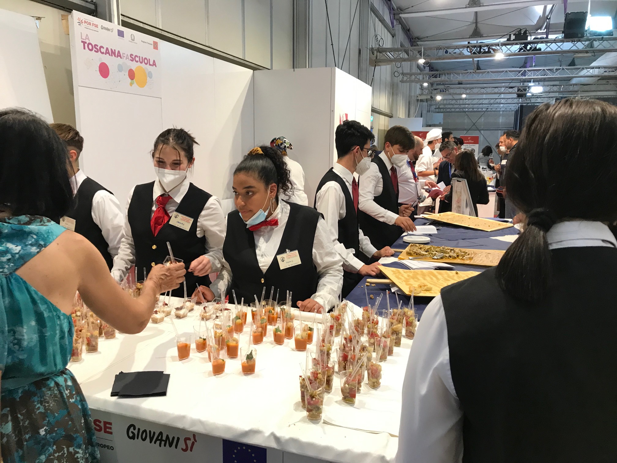 Degustazioni e “Bottega delle scuole”. Alberghieri e agrari toscani tornano a Didacta
