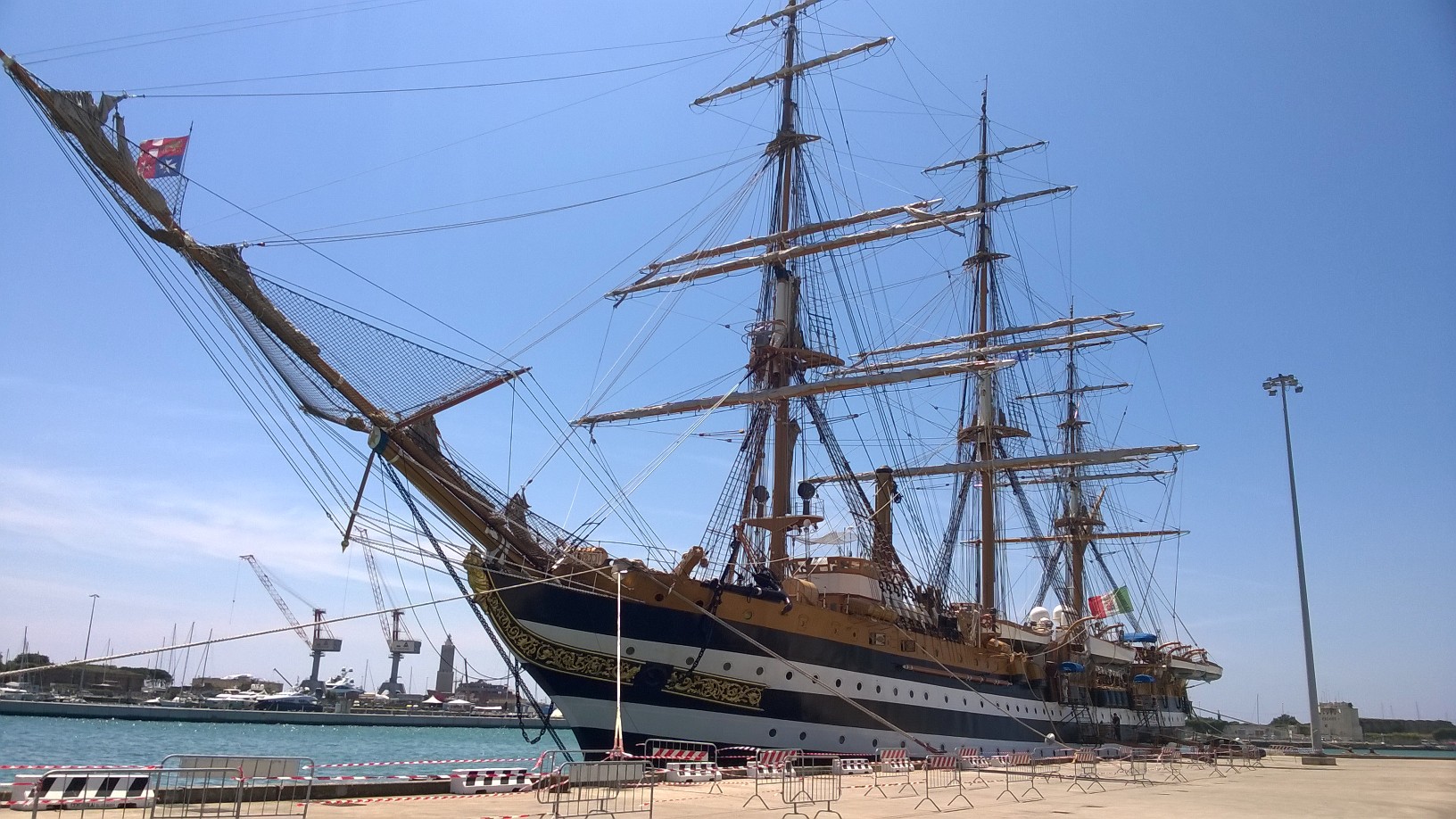 Nave Vespucci compie 85 anni: Cristina Grieco porta il saluto della Toscana