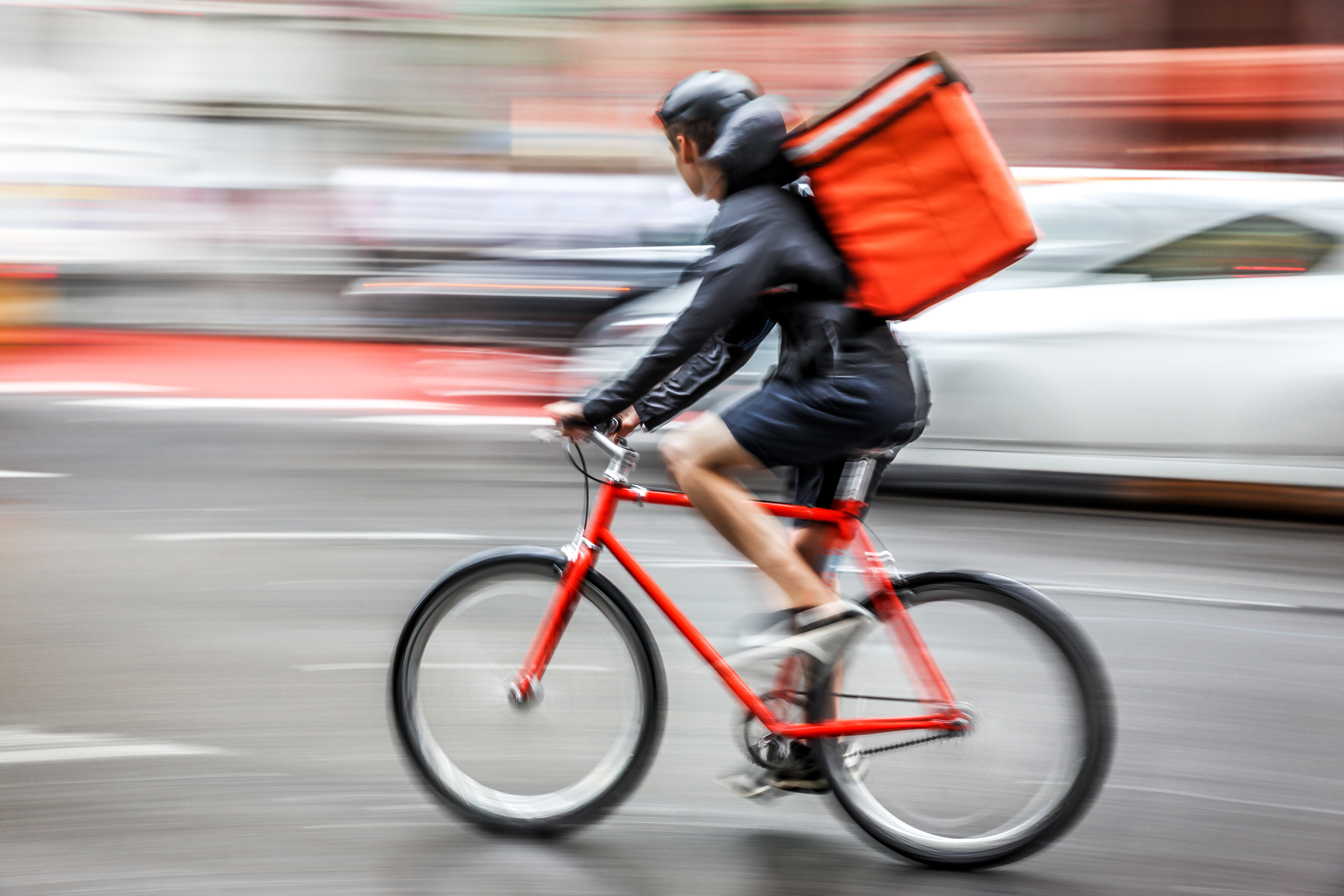 Rider e diritti, arriva il marchio etico. Lunedì 19 presentazione alle 13