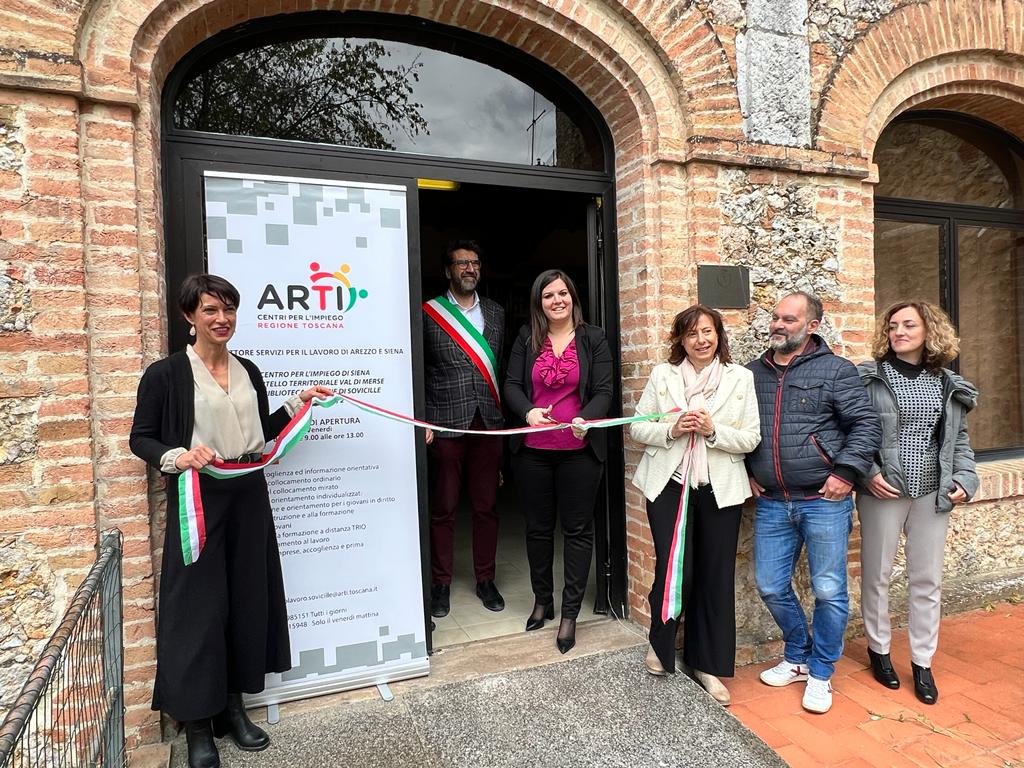Lavoro, gli sportelli decentrati di Arti aprono a Gaiole in Chianti e Sovicille (Si)