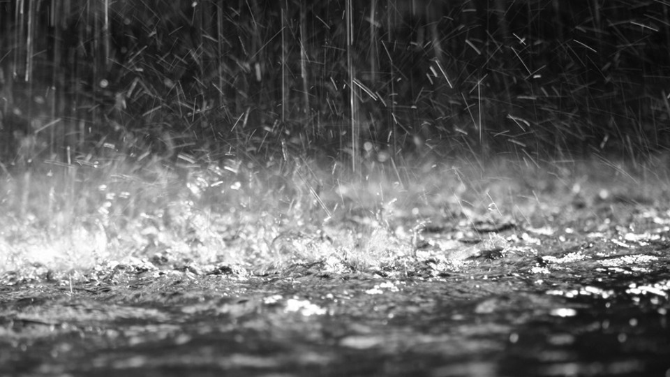 Forti temporali e precipitazioni: dalla mezzanotte codice arancione su tutta la Toscana