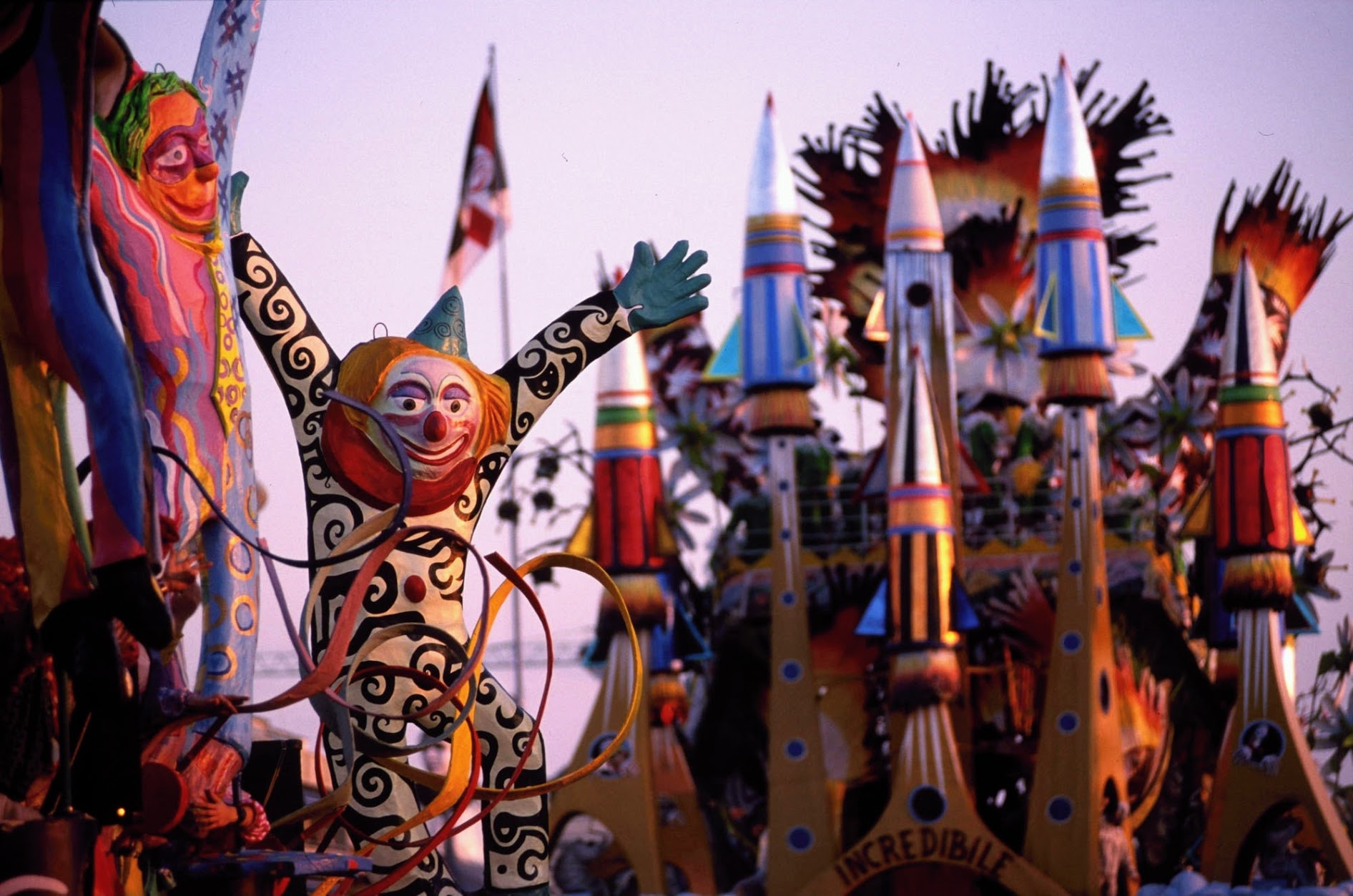 Carnevale di Viareggio, Barni: