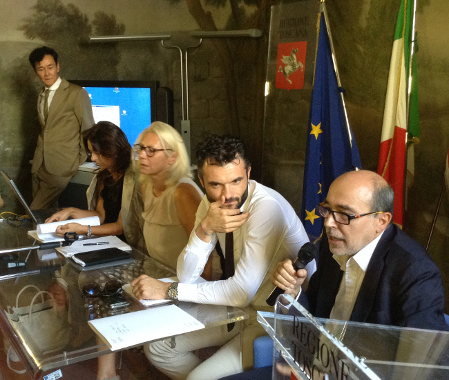 Centro Pecci, Barni:
