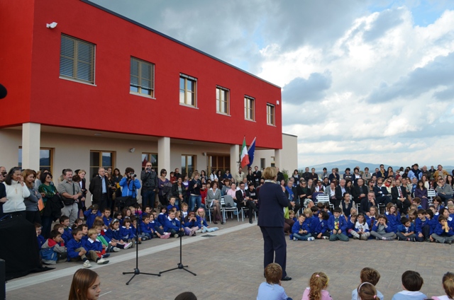 L'assessore regionale alla festa per il comprensivo di Montespertoli