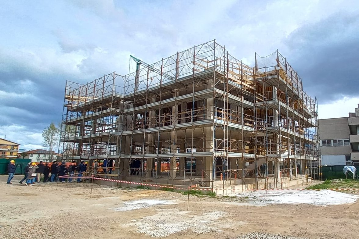 Giani visita a San Giovanni Valdarno il cantiere della Casa di comunità