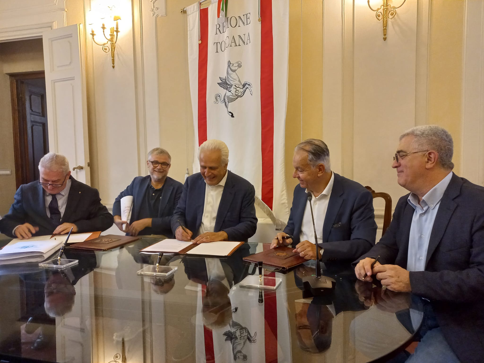 Sanità, firmata intesa tra Regione e organizzazioni di volontariato sul trasporto sanitario