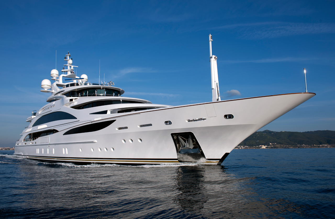 Perini Navi, preoccupazione per allungamento tempi possibile rilancio azienda