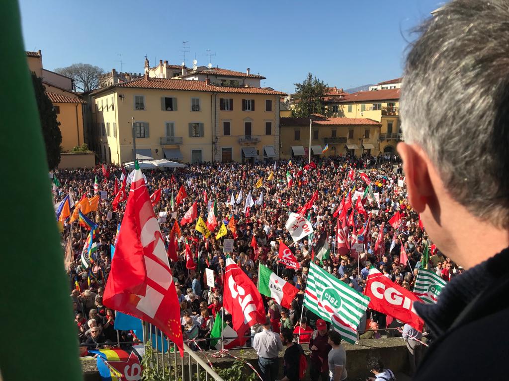 Rossi dal palco di Prato: