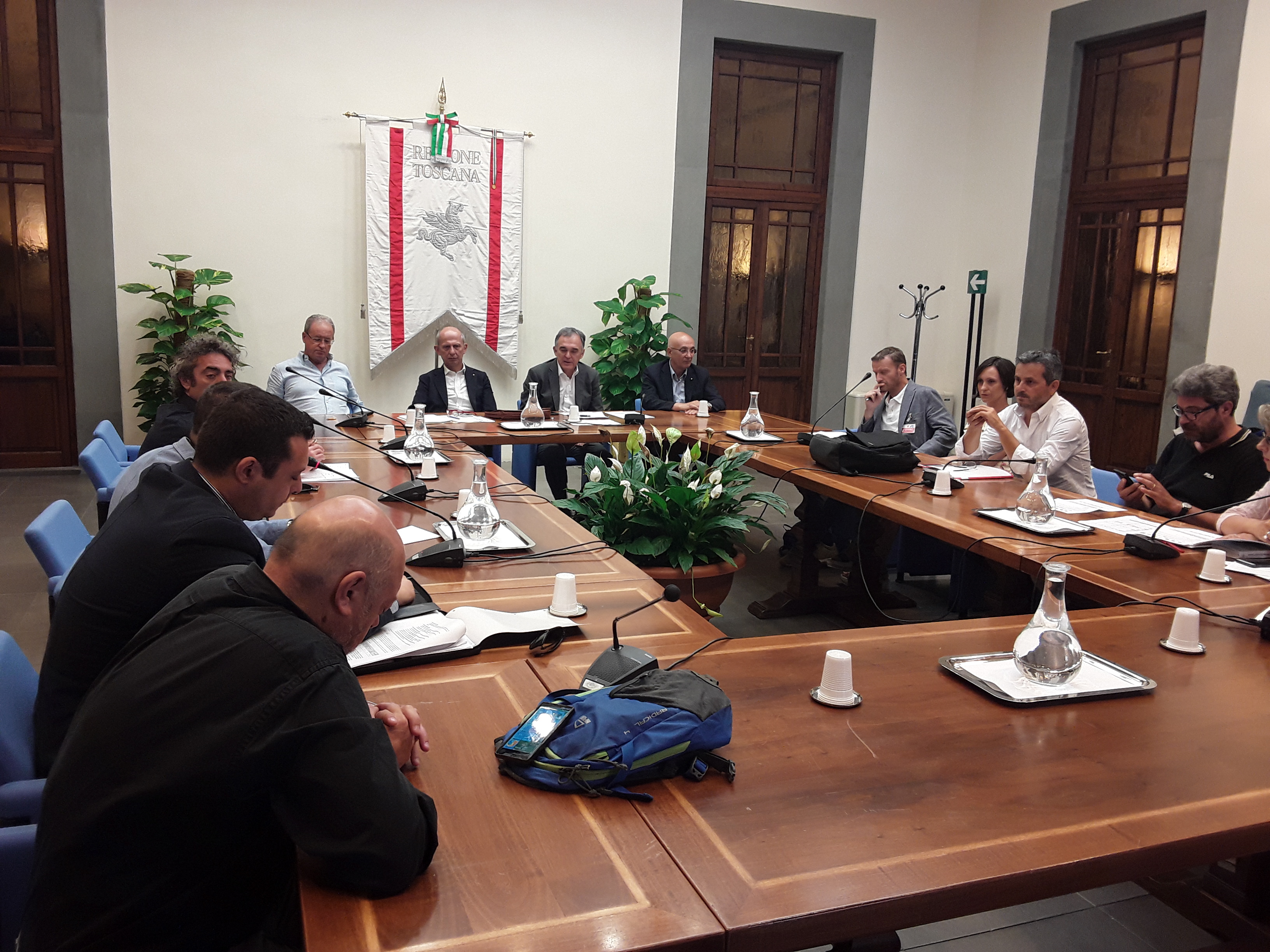 Crisi delle banche, Rossi chiede un incontro a Padoan sulla situazione della Toscana
